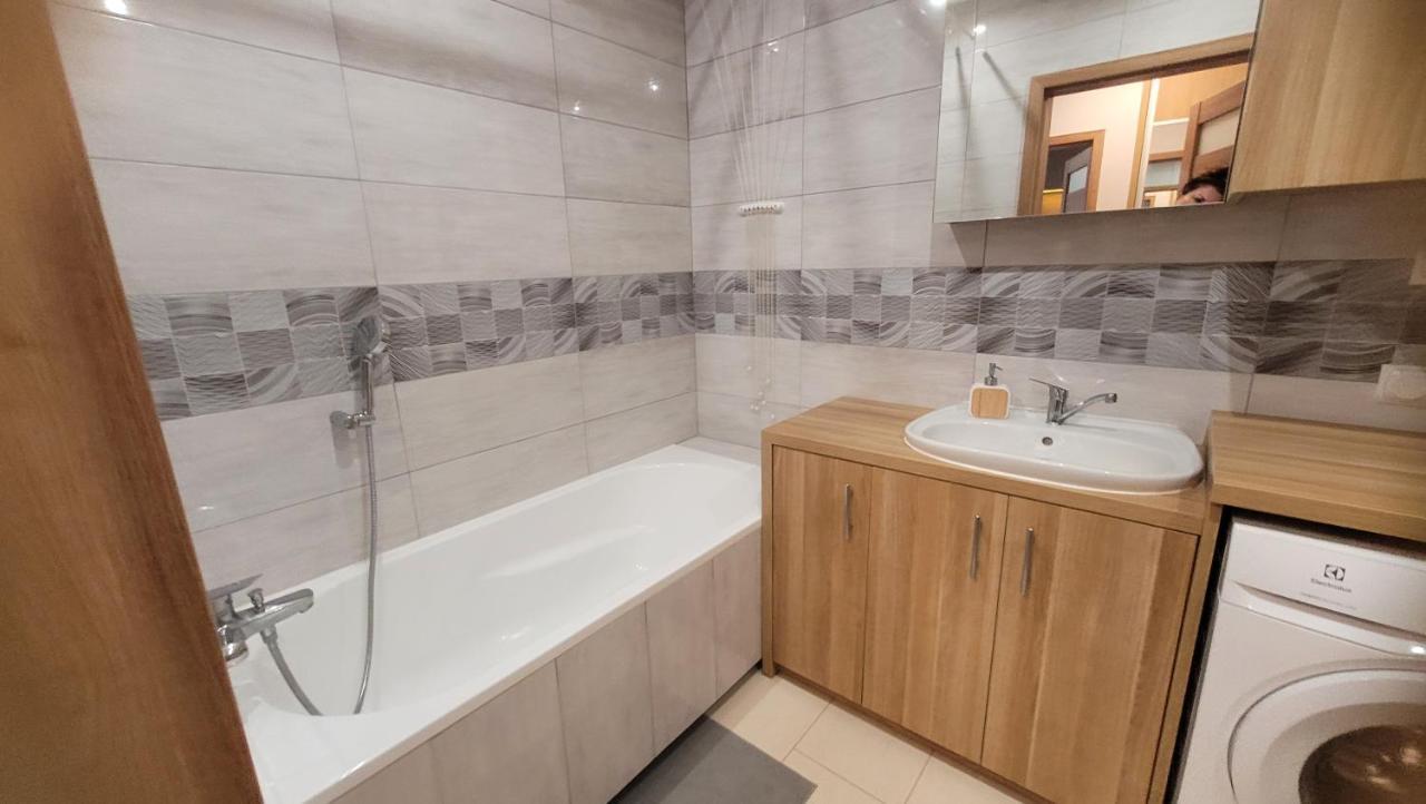 Queen Apartament Centrum Z Garazem Mińsk Mazowiecki Kültér fotó